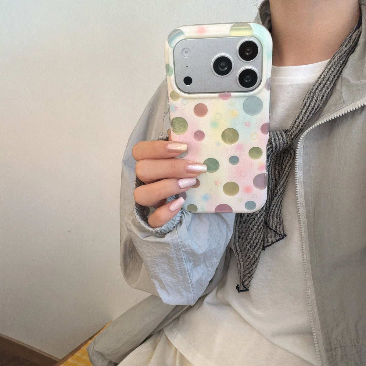 Stylish IMD Round Edge Skin-friendly Macaron Gradient Polka Dot Anti-drop Phone Case for iPhone 18 Pro Max 17 16 15 14 13